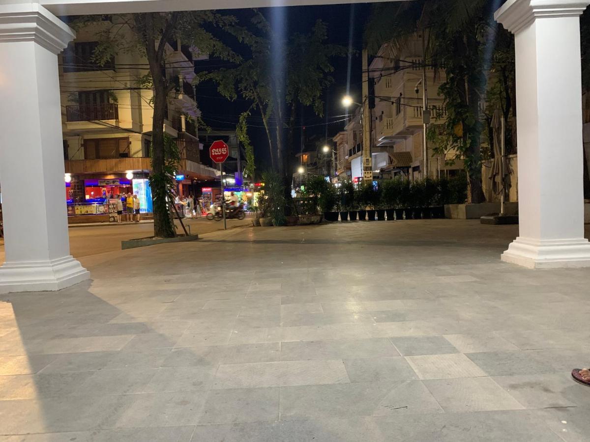 Nico'S Hotel And Skybar 暹粒 外观 照片