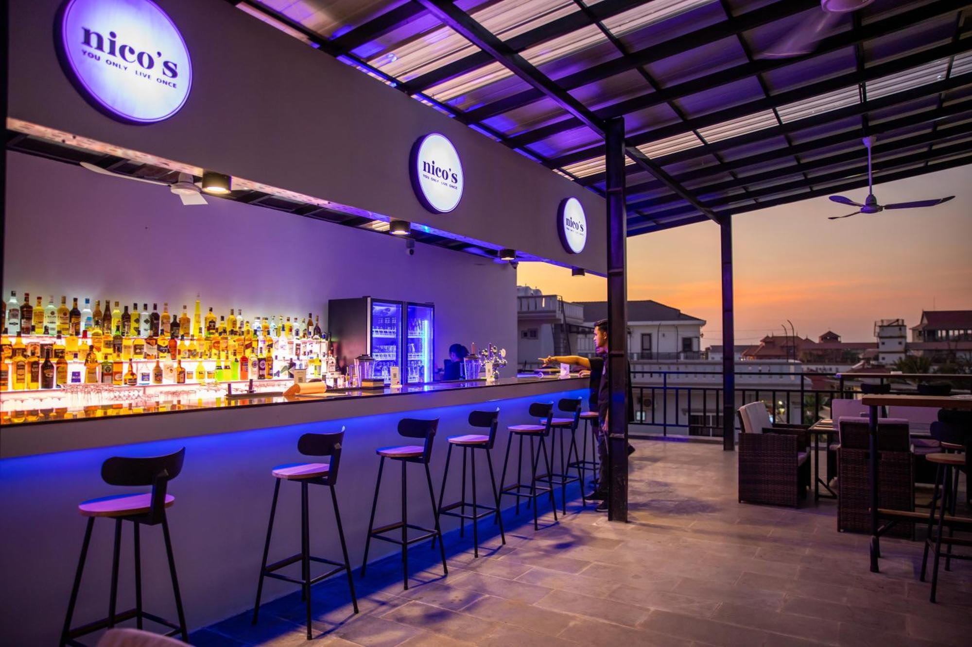 Nico'S Hotel And Skybar 暹粒 外观 照片