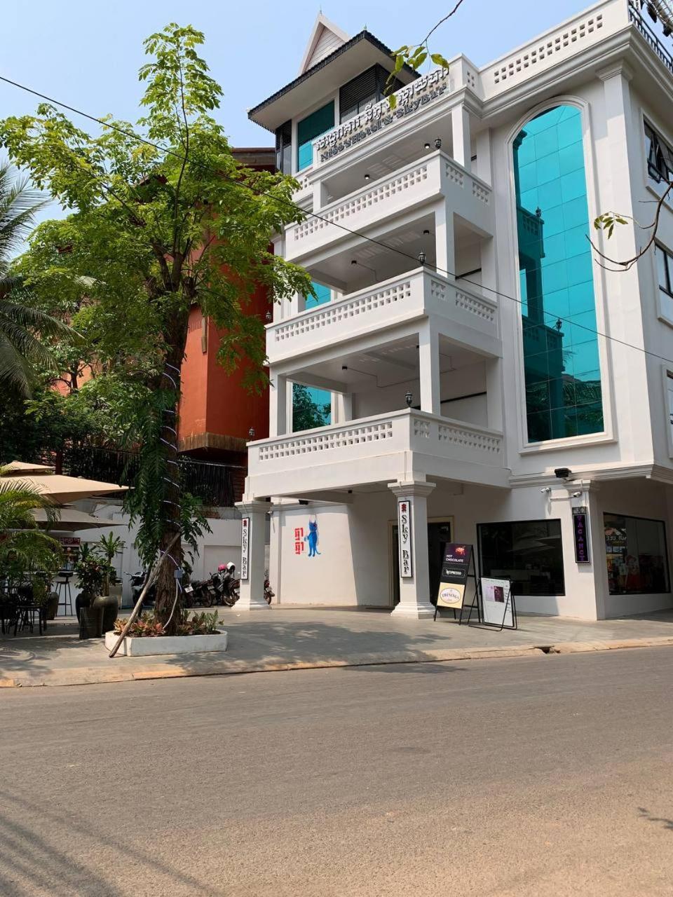 Nico'S Hotel And Skybar 暹粒 外观 照片